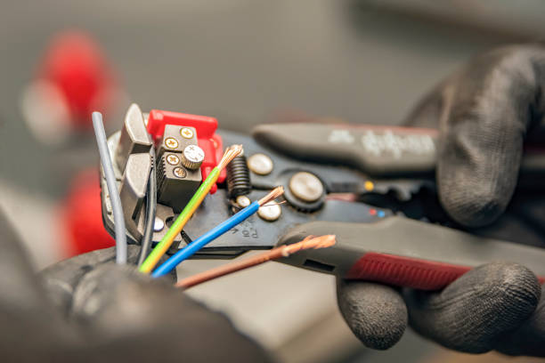 Best Licensed Electrician  in Camn, DE